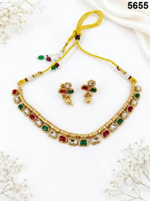 Golden Empress imitation jewellery — design 1