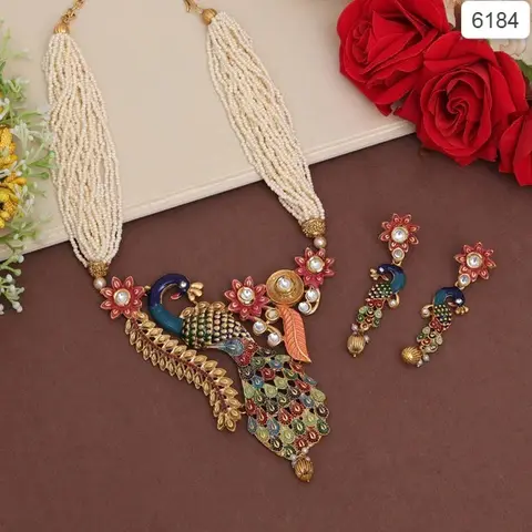 Heritage earrings imitation jewellery — design 12